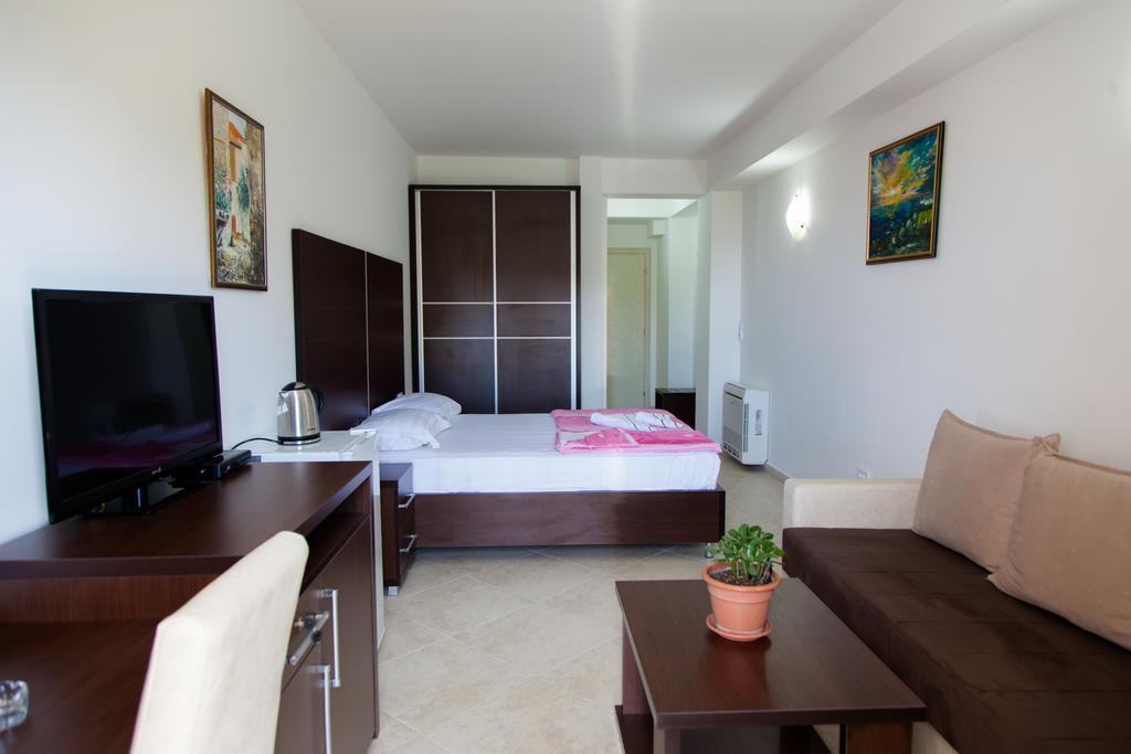 Apartments Art Ulcinj Zimmer foto